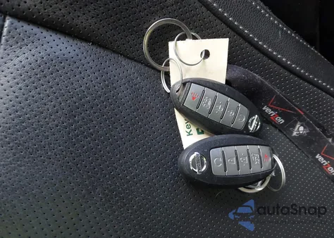 2020 Nissan Rogue Sl Intelligent Awd z USA, uszkodzony, nr VIN 5N1AT2MV5LC747332